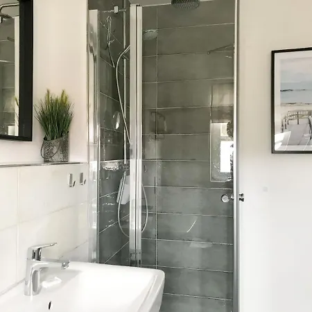 Rugana - Komfortplus Mit 1 Schlafzimmer A03 アパート *